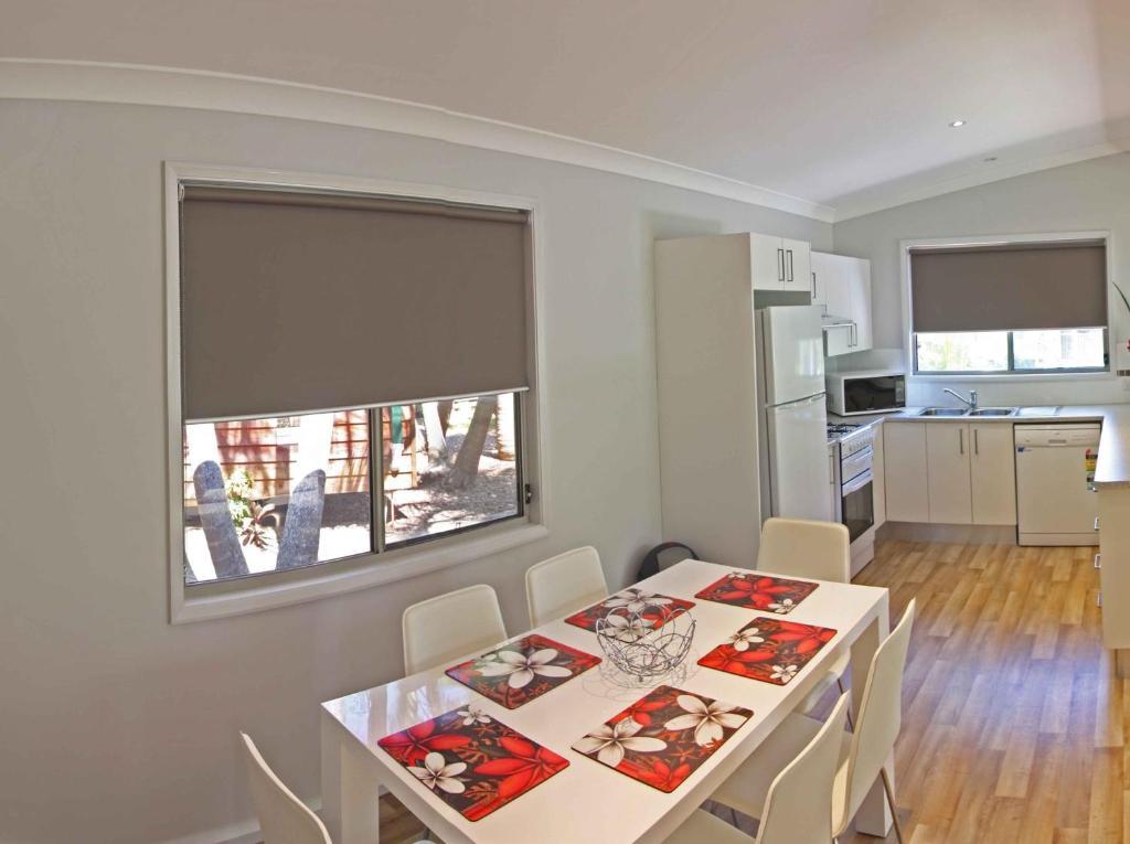 The Palms At Avoca Hotel Avoca Beach Room photo